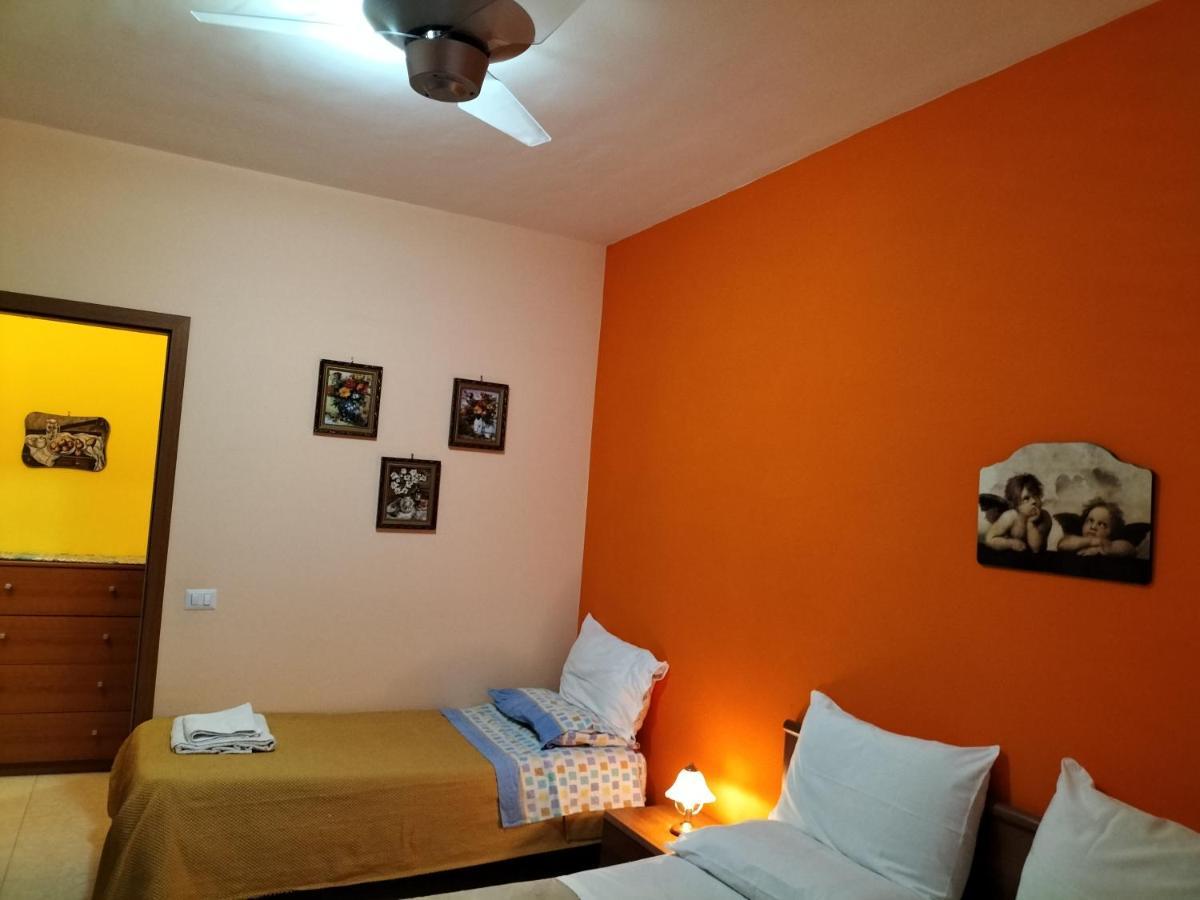 Casa Vacanza Da Rosa Letojanni Exterior foto